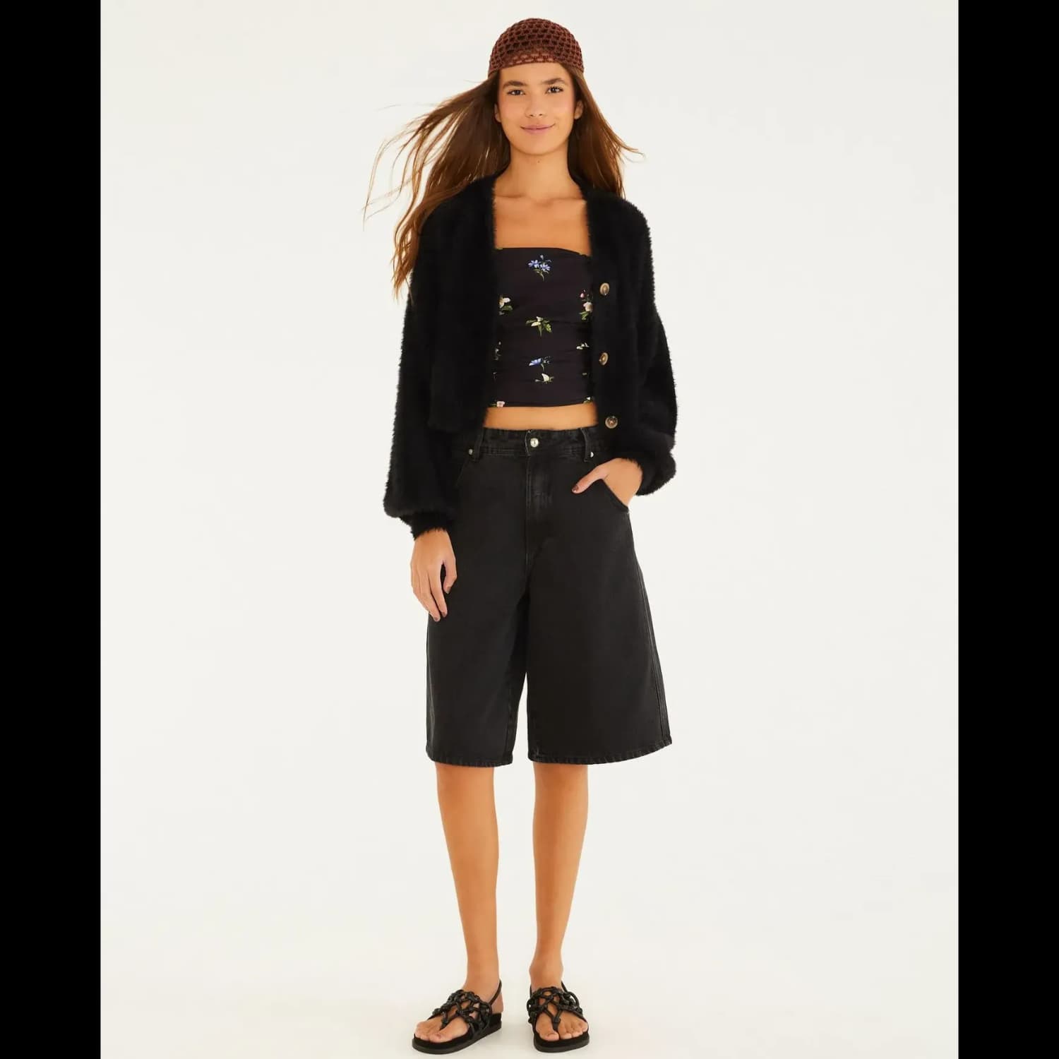Cardigan Curto Pelinho Preto Farm